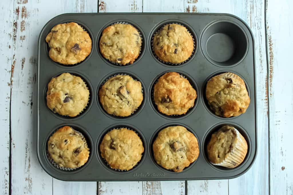 cupcakes in muffin tin